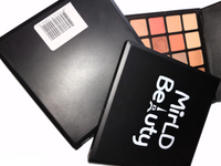 Palette Fard à paupières nude haute pigmentation.